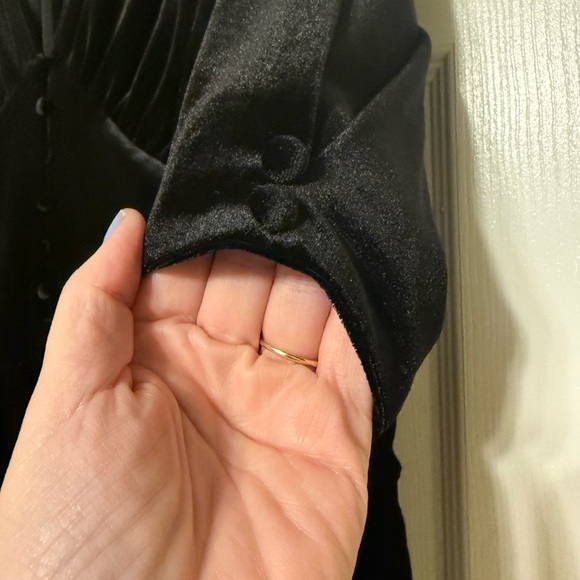 Ralph Lauren Black Velvet Short Sleeve Midi Dress - Picture 5 of 9